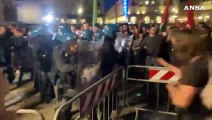 25 Aprile, scontri tra antagonisti e polizia a Torino