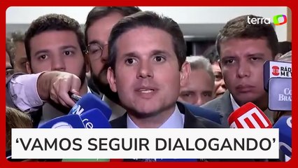 Hugo Motta decide adiar análise da urgência do projeto de anistia aos envolvidos no 8/1 na Câmara