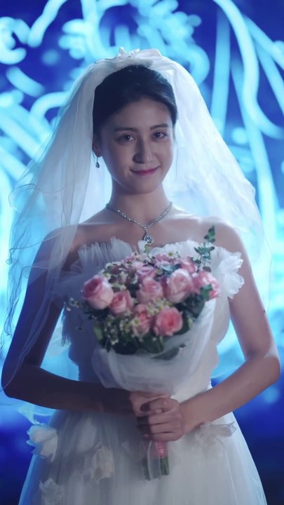 Abandoned on Her Wedding Day—Then a Cold CEO Swept Her Away!