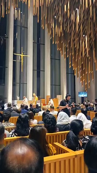 UAE: Hundreds join Pope Francis' memorial