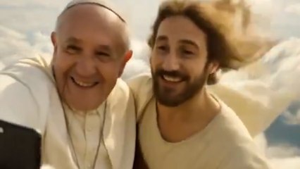 El Papa Francisco y Jesucristo se 'encuentran' en el cielo gracias a la IA