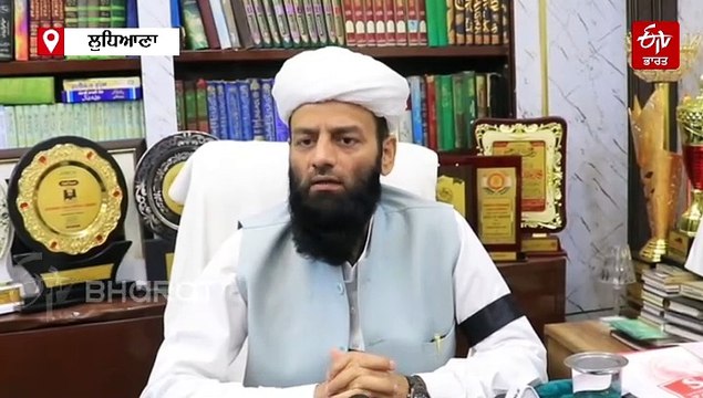 ਜੁੰਮੇ ਦੀ ਨਮਾਜ਼ ਮੌਕੇ ਮੁਸਲਿਮ ਭਾਈਚਾਰੇ ਨੇ ਰੋਸ ਵਜੋਂ ਬੰਨੀਆਂ ਕਾਲੀਆਂ ਪੱਟੀਆਂ, ਪਹਿਲਗਾਮ ਹਮਲੇ ਪ੍ਰਤੀ ਪ੍ਰਗਟਾਇਆ ਰੋਸ