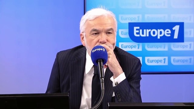 Pascal Praud et vous - «Enormément d'élèves avaient leur couteau, leur Taser, les sortaient à tout bout de champ pour rigoler» assure Raphaël