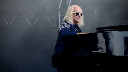 GALA VIDEO - Michel Polnareff discret sur sa vie privée : les femmes, son fils unique, sa maladie… Que sait-on vraiment ?