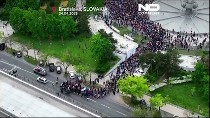 احتجاجات في سلوفاكيا رفضا لقانون مثير للجدل يهدد حرية التعبير