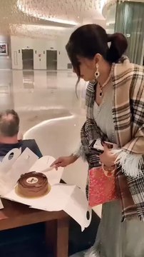 Shreya Ghoshal's birthday cake|birthday celebrations