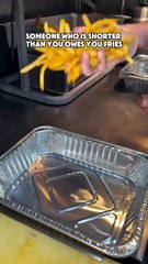 Follow for more ASMR videos🌮🍟 Credits: @banginbuns #mukbang #asmr #fastfood #asmreating
