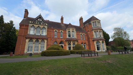 £2M Lottery Grant Revives Highbury Hall Gardens 🌳 - thumbnail