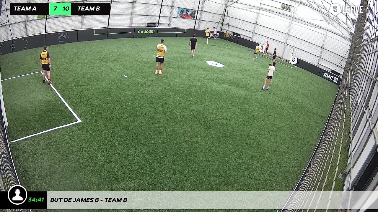 But de James B - Team B