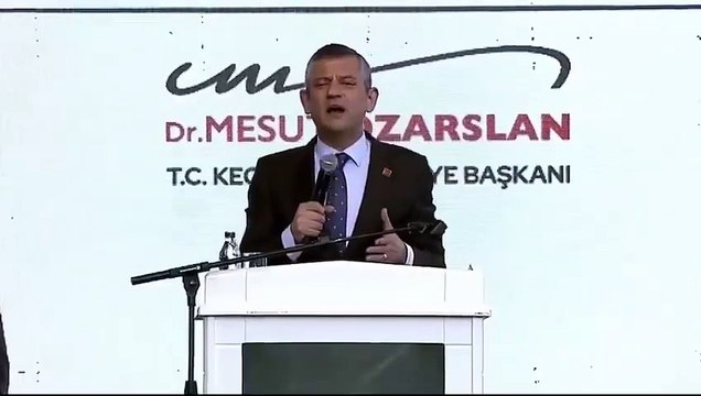 Özel'den Bakan Tekin'e: Başörtülü kardeşimin hakkını savunmak o meczuba kalmamış