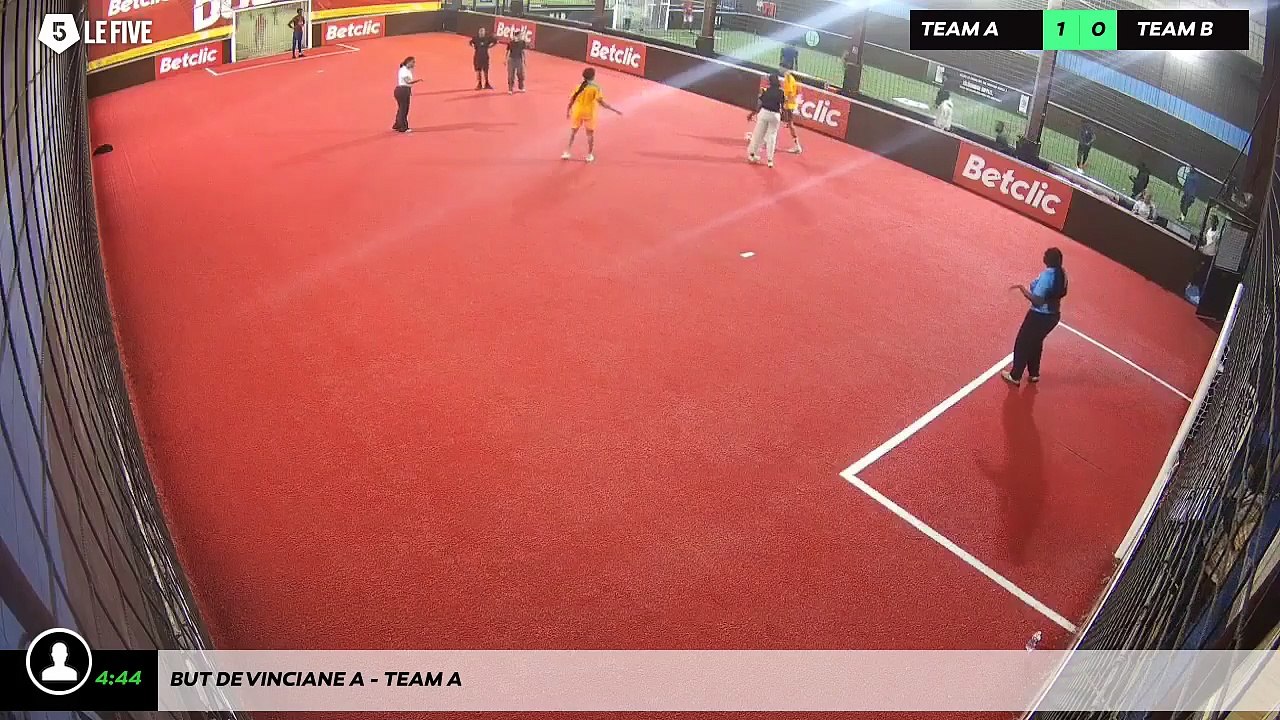 But de Vinciane A - Team A