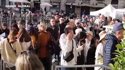 Papa Francis'in kabri ziyaretçi akınına uğradı