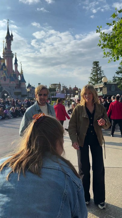 Elodie Fontan et Philippe Lacheau - lancement du Disney Music Festival à Disneyland Paris le 26 avril 2025