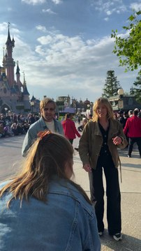 Elodie Fontan et Philippe Lacheau - lancement du Disney Music Festival à Disneyland Paris le 26 avril 2025