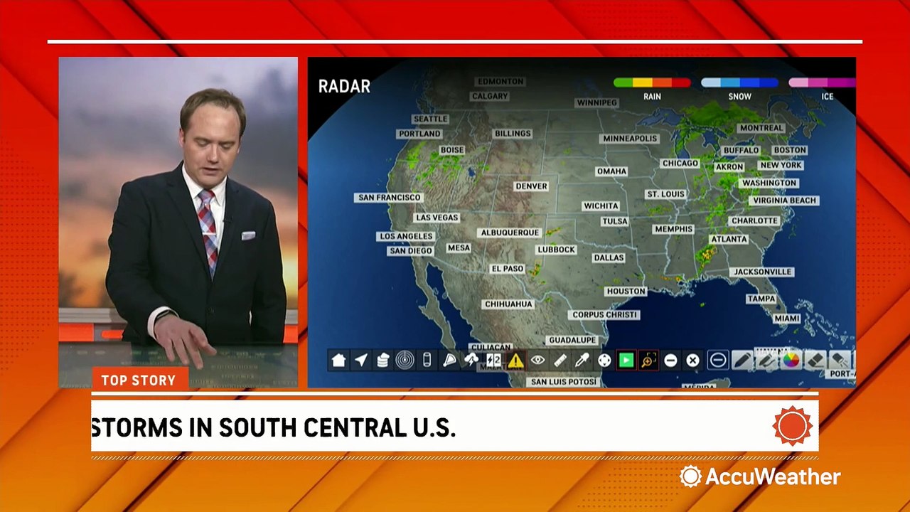 Intense storms spawn tornadoes in the Plains