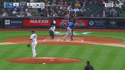 Carlos Carrasco poncha a Vladimir Guerrero Jr.