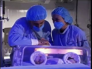 081 / TELENOVELAS INTERNACIONALES / ABRÁZAME MUY FUERTE / 2000 /