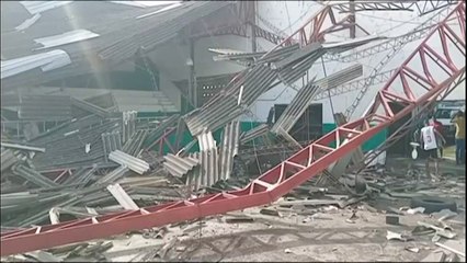 Terremoto deixa 20 feridos e edifícios destruídos no Equador