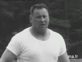 Athlé Pierre Colnard " Vers les 20 mètres "