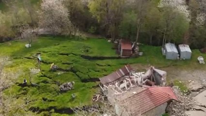 Modena, il video della grande frana a Boccassuolo di Palagano che continua ad avanzare