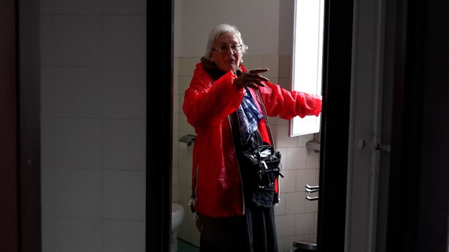 Violette, sans-abri, dort au Vatican depuis 5 ans grâce au pape François