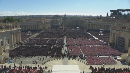 Jefes de Estado llegan a plaza de San Pedro en el Vaticano