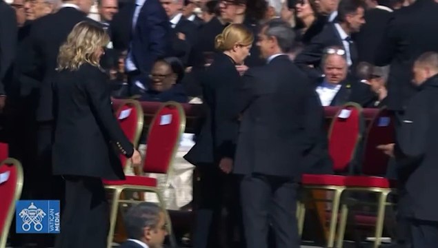 Funerali di Papa Francesco, Meloni arriva in Piazza San Pietro