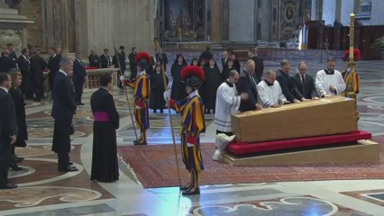 El Rey Felipe VI da el último adiós al Papa Francisco