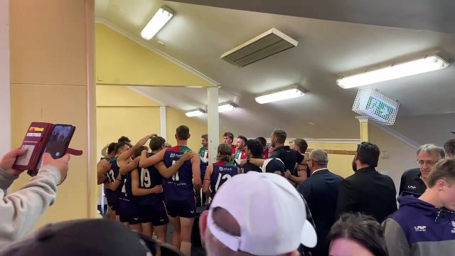 Dockers sing song for first time in 2025