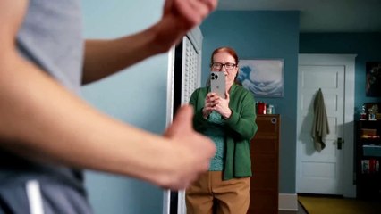 Transform Your Photos with iPhone 16’s New Clean Up Tool 🖼️