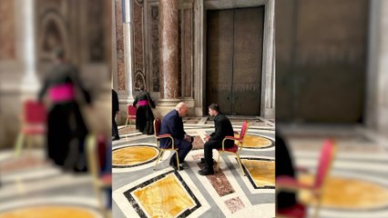 TRUMP and ZELENSKIY Secretly Meet Inside St Peter's Basilica before POPE'S FUNERAL