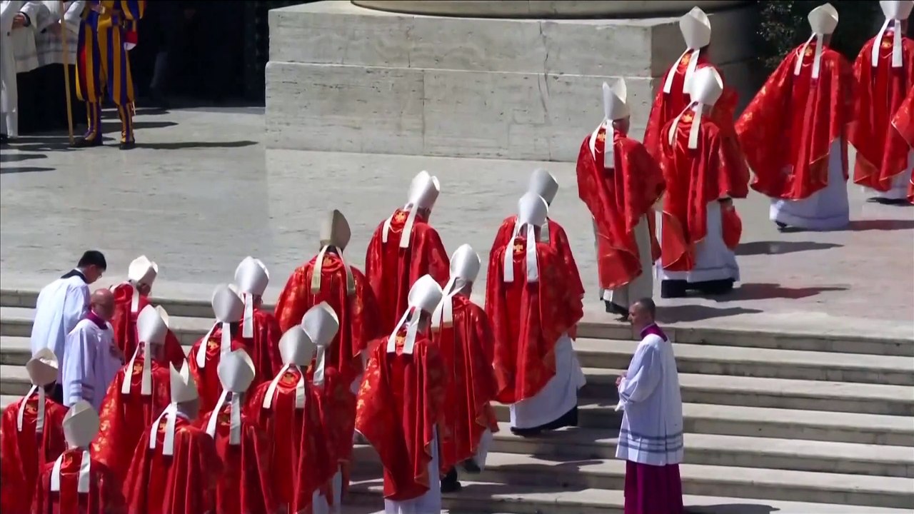 Comenzó el cortejo fúnebre del Papa Francisco