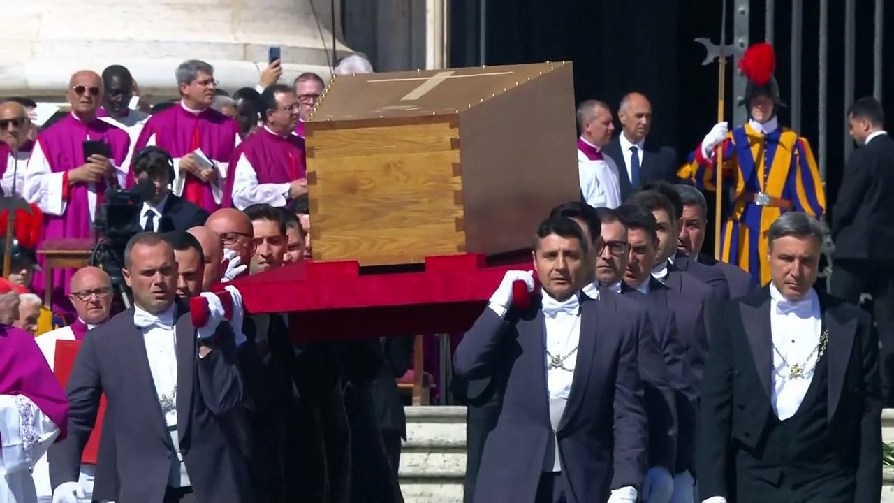 Hunderttausende nehmen in Rom Abschied von Franziskus