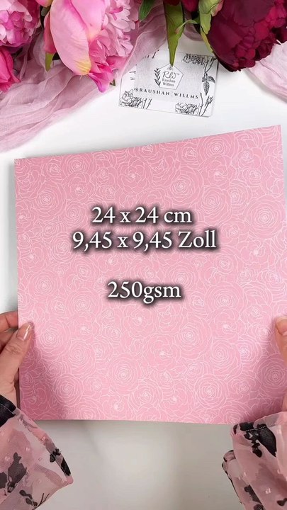 DIY Gift Bag Tutorial via: @raushan_willmsLearn how to make a beautiful DIY gift bag in just a few easy steps! This simple and creative tutorial is perfect for birthdays, holidays, or any special occasion.