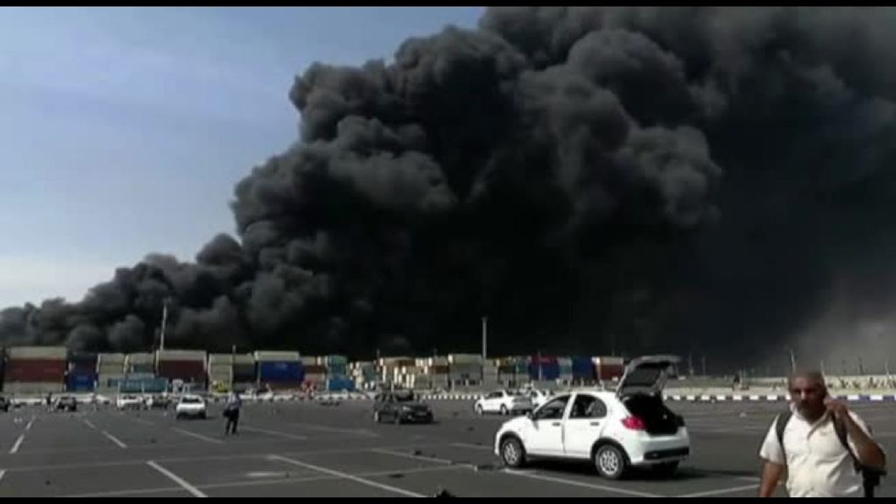 Iran, gigantesca esplosione in un porto sullo stretto di Hormuz