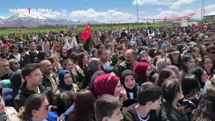 SOLOTÜRK "2025 Turizm Başkenti" Erzurum'da gösteri uçuşu yaptı