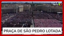 Mais de 250 mil fiéis se reuniram no Vaticano para funeral do papa Francisco