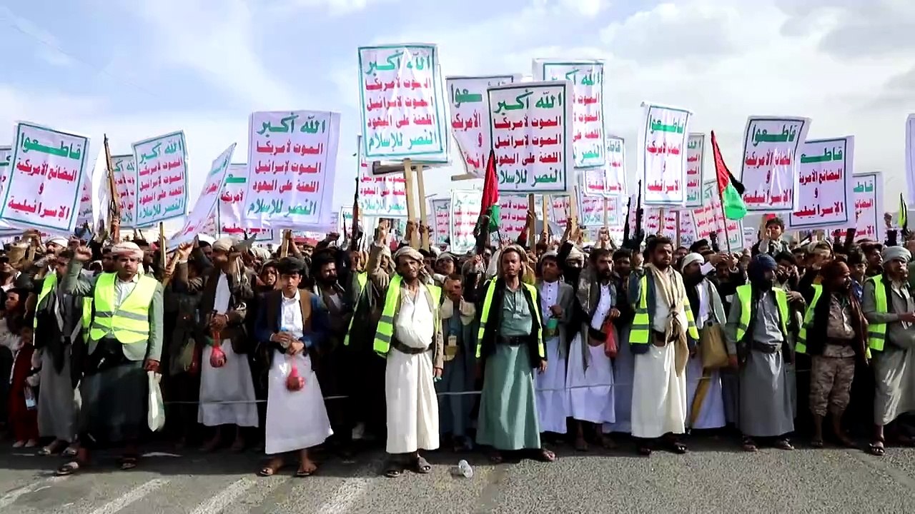 تظاهرة للحوثيين في صنعاء تضامنا مع غزة