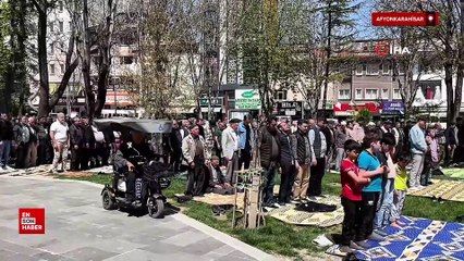 Afyonkarahisar İmaret Camii’nde yüzlerce yıllık yemek dağıtım geleneği yaşatılıyor