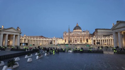Así se llenó y se vació la Plaza de San Pedro para el funeral del Papa Francisco