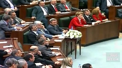 AK Parti'den "e- muhtıra" paneli: "Bir dik duruşun hikayesi"