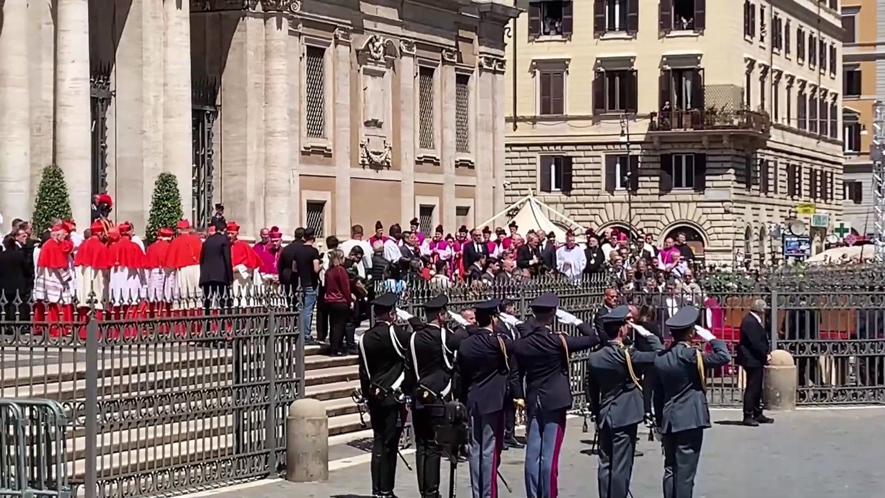 El adiós al papa Francisco en el Vaticano