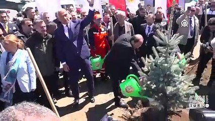 Bakan Ersoy, "Palandöken Ekonomi Forumu" panelinde konuştu: Özel sektör, devlet el ele vererek