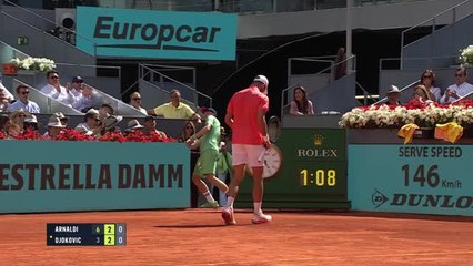 Madrid - Djokovic prend déjà la porte