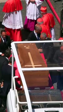 Papa Francesco: L'Ultimo Saluto nella Basilica di Santa Maria Maggiore