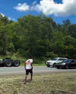 Cuidado! se reporta accidente en el km 45 de la autopista Duarte