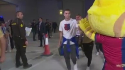 LLEGADA de los JUGADORES del BARÇA a LA CARTUJA