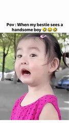 Jab meri best friend kissi handsome boy ko dekh ti hai to us ka reaction 😄😄