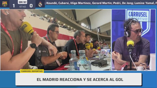 ¿Era tarjeta roja a De Jong por su falta a Vinicius? Iturralde González resuelve la polémica de la final de Copa del Rey
