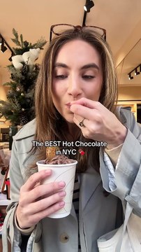 Literally insane I should’ve gatekept this #hotcocoa #hotchocolate #nycreview #nyc #manhattan #nychotchocolate #review #nycfood #Vlog #vlogs
